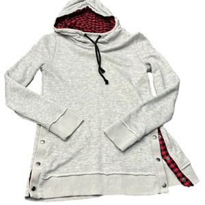 MAURICE’S sweatshirt